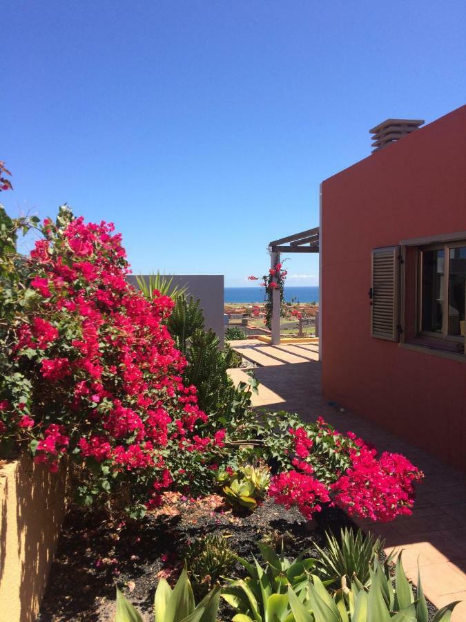 Antigua Villa *